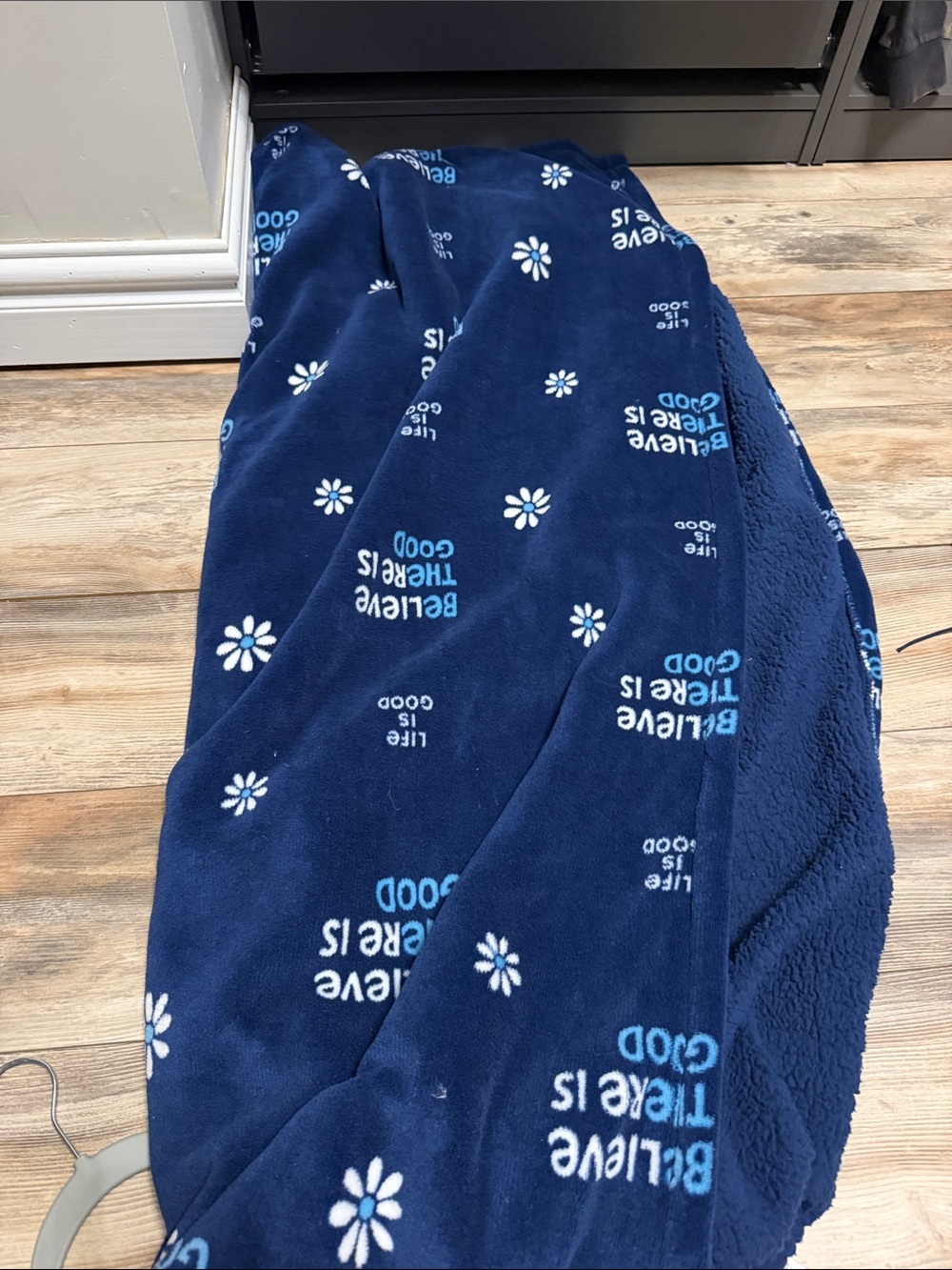 Life is good blanket